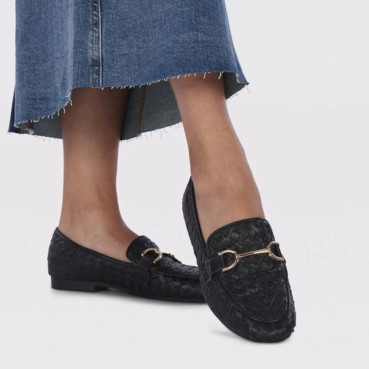 BLACK BRAIDED LEATHER SUPER SOFT MOCCASINS