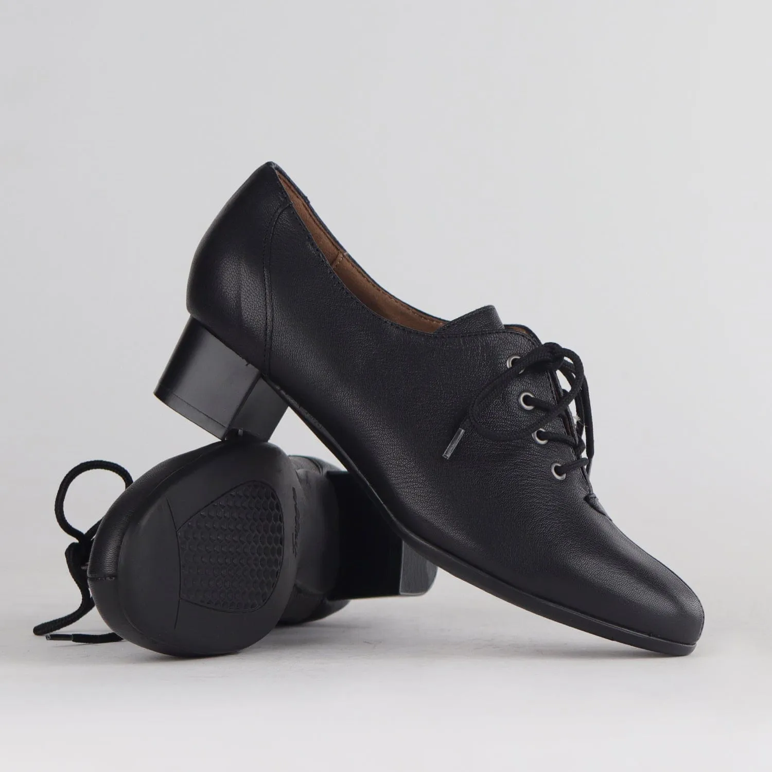 Block Heel Shoe in Black - 11407