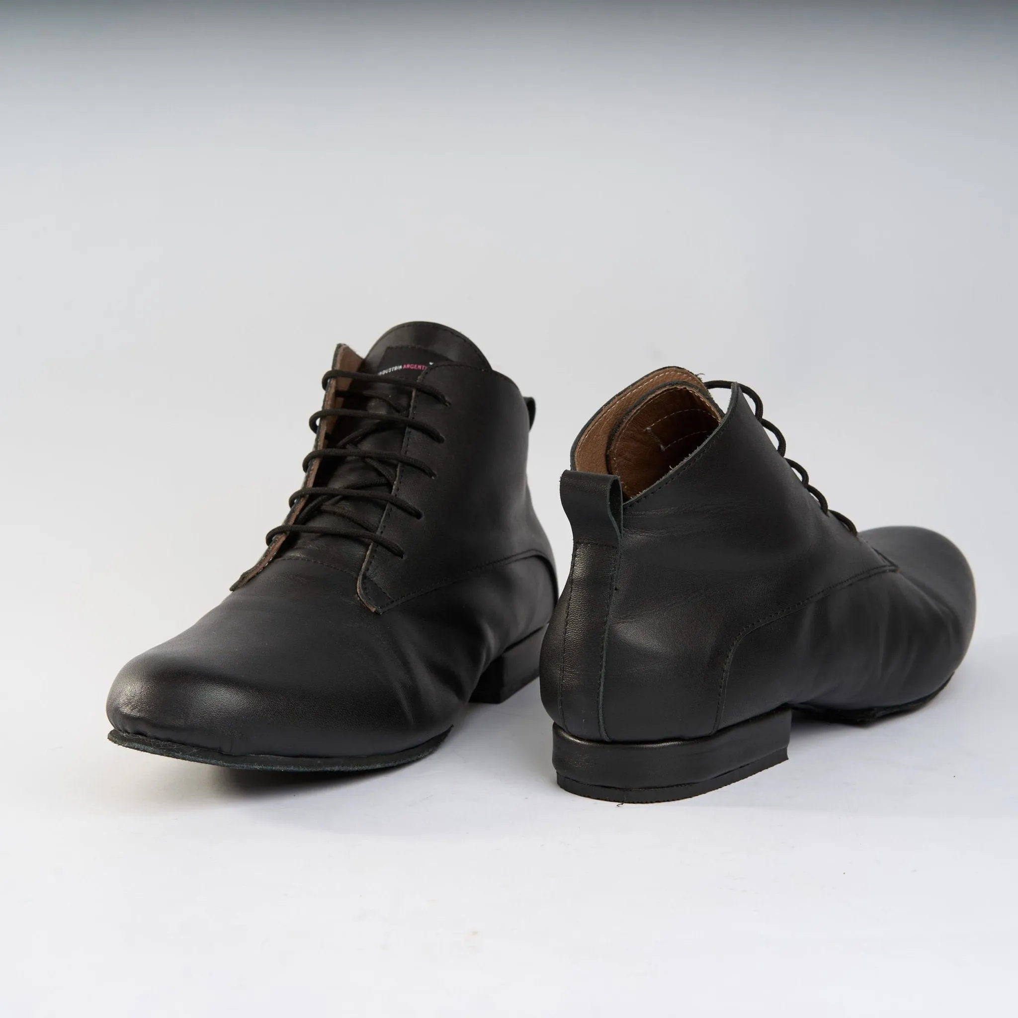 Classic Black Genuine Leather - Handmade Tango Trainers - Gonzalo 9521