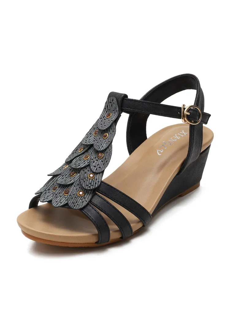 Flat-soled Wedge Sandals