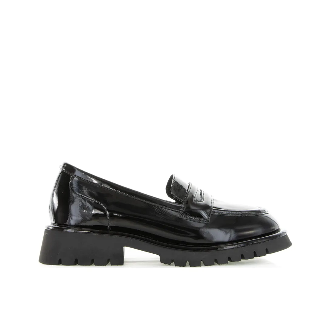 LE SANSA BOW BLACK PATENT