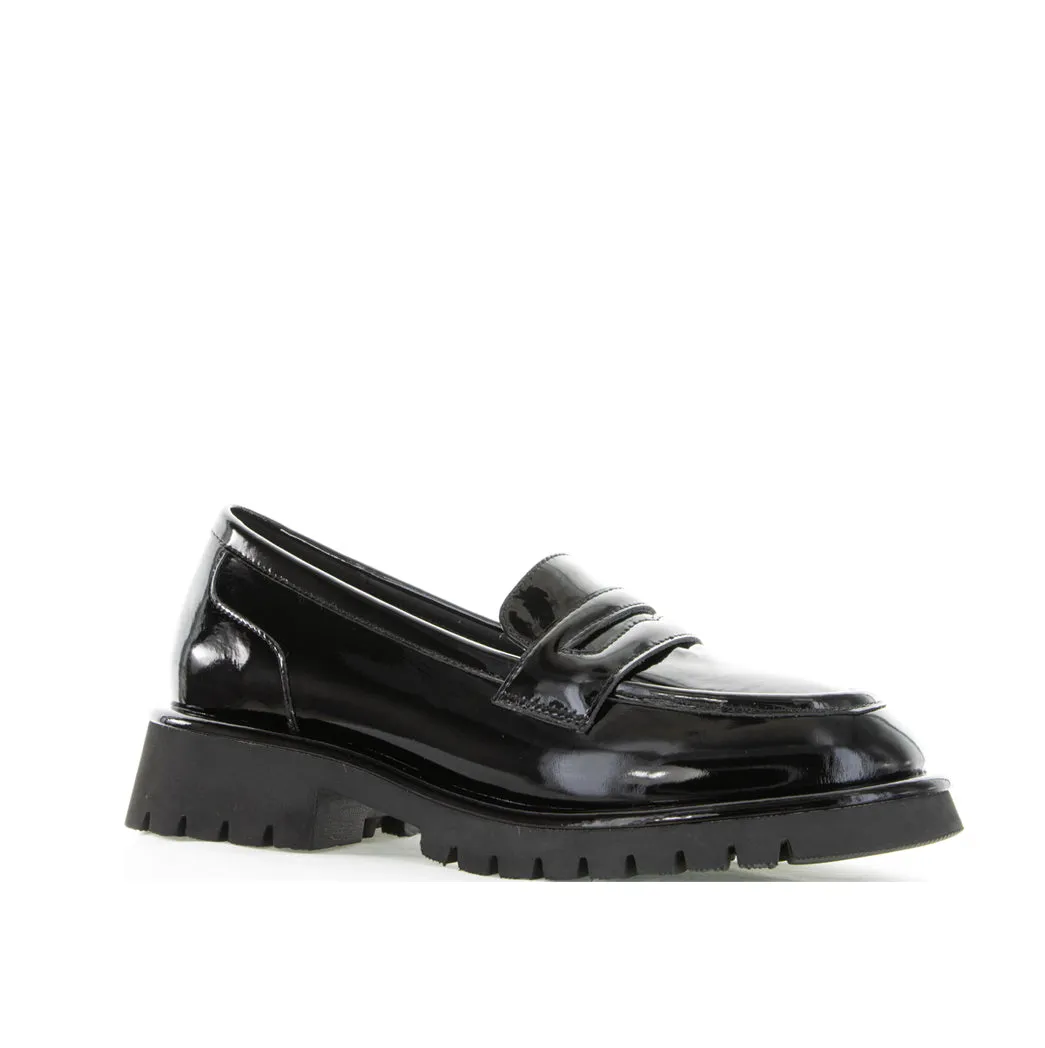 LE SANSA BOW BLACK PATENT